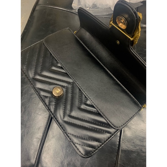 Quilted Shoulder bag in black faux leather - Picture 2 of 9